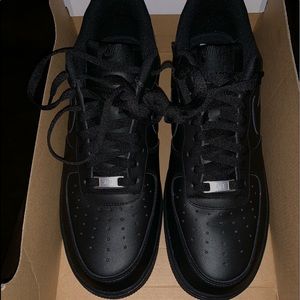 Men’s Black Nike’s